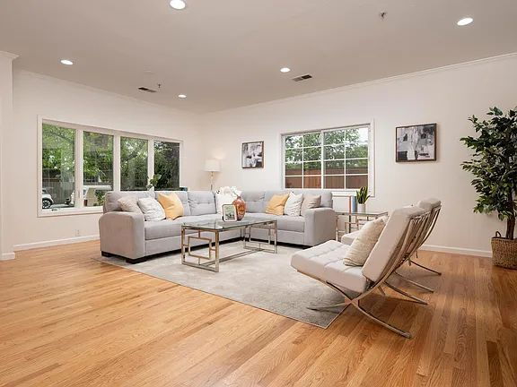 Foto del edificio - NO MIN CREDIT SCORE REQUIRED, BK OKAY, PAST EVICTION OKAY!, BACKGROUND FRIENDLY. Apply at "The Re...