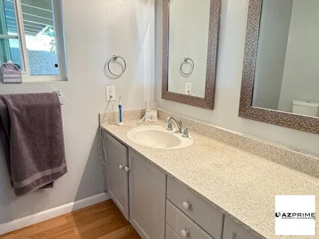 Foto del edificio - S Jolly Roger Rd