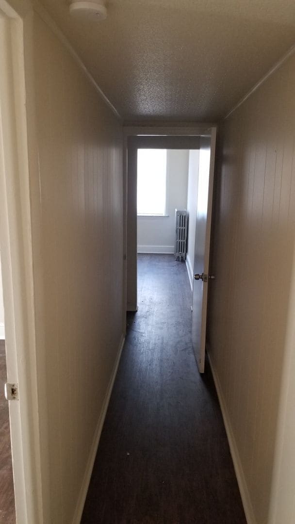 Building Photo - Spacious Home - Frankford