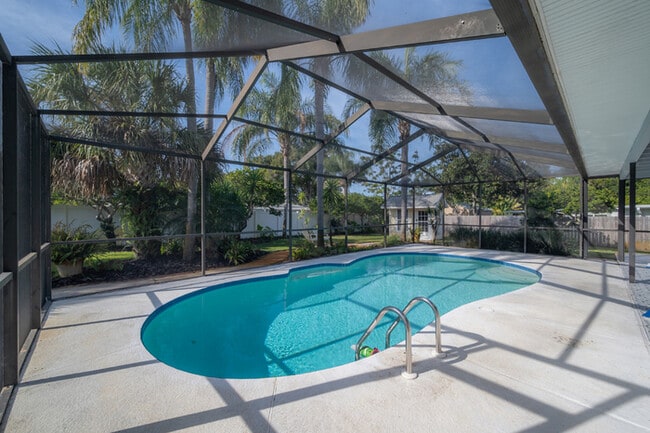 Building Photo - 1396 Kennywood Dr