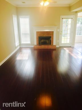 Building Photo - 1183 Amberley Woods Dr