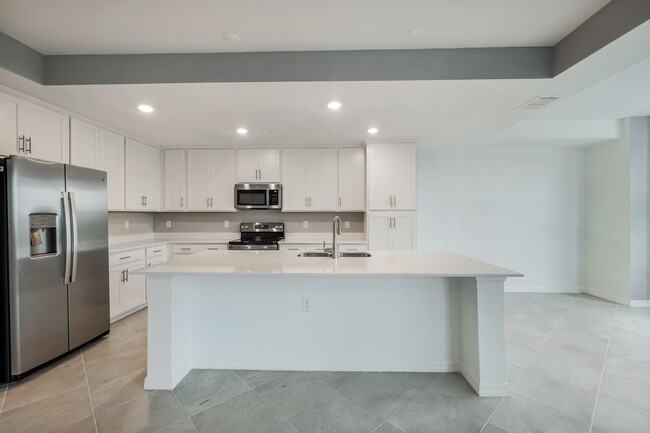 Solid Surface Countertops! - 14091 Heritage Landing Blvd