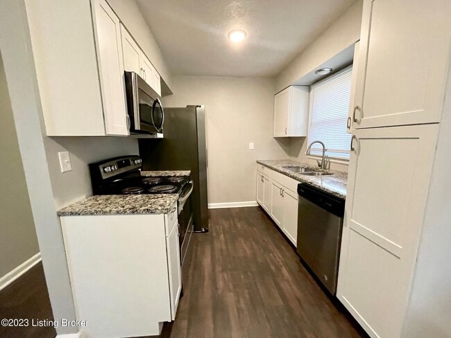 Building Photo - 4006 Weigela Dr