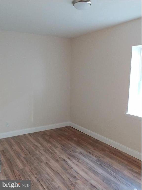 Foto del edificio - 889 N 47th St