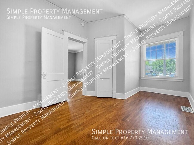 Foto del edificio - 742 4th St NW
