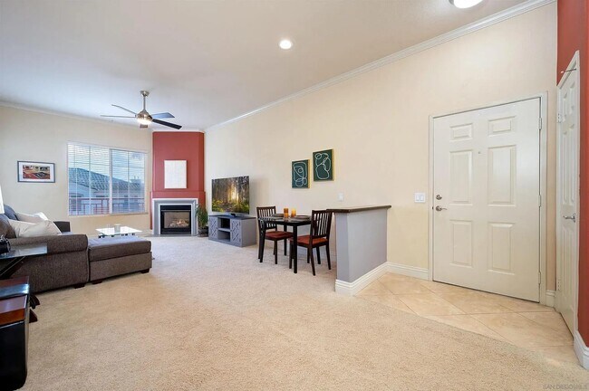 Foto del edificio - 12368 Carmel Country Rd