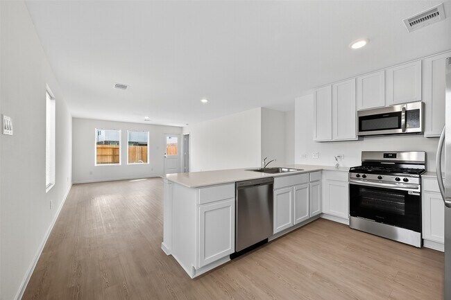 Foto del edificio - 18510 Autumn Hts Ln