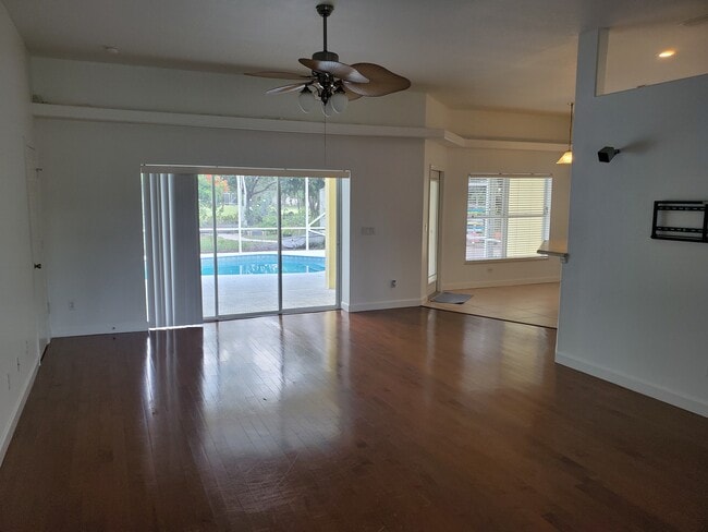 Building Photo - 2509 SE Lyman Cir