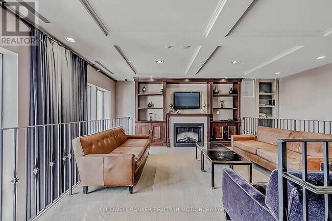 Building Photo - 388-2388 Prince of Wales Dr