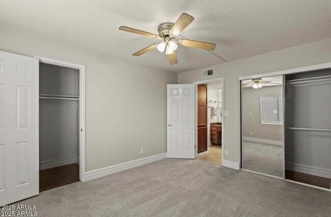 Foto del edificio - 3825 E Camelback Rd