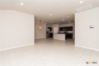 Building Photo - 5207 Karen Grn Dr