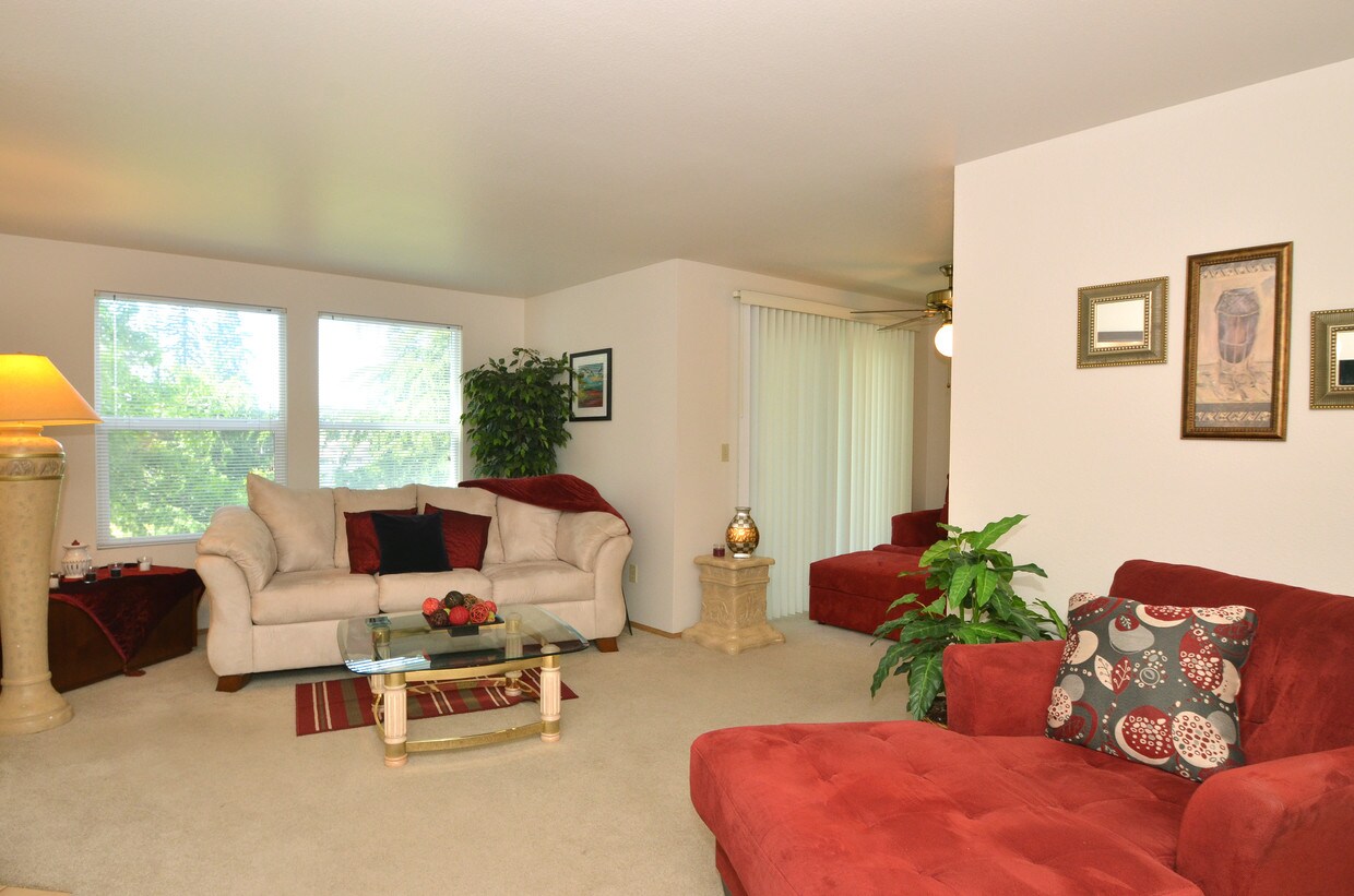 Foto principal - 1520 W Casino Rd