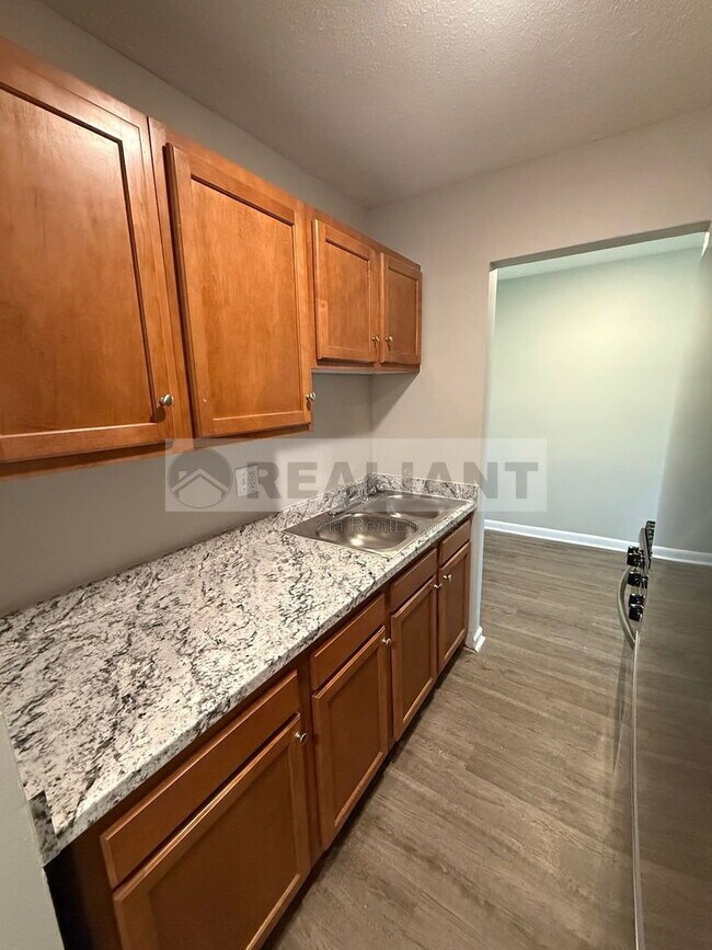 Foto del edificio - 2082 Fairmont Ct