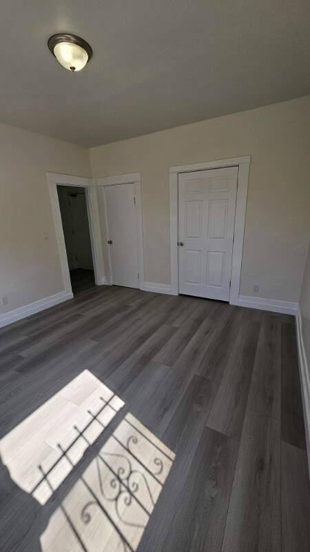 Foto del edificio - 1330 W 11th St