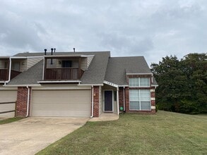 Building Photo - 1601 N 24th W Ave