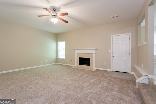 Building Photo - 6322 Shell Dr SW