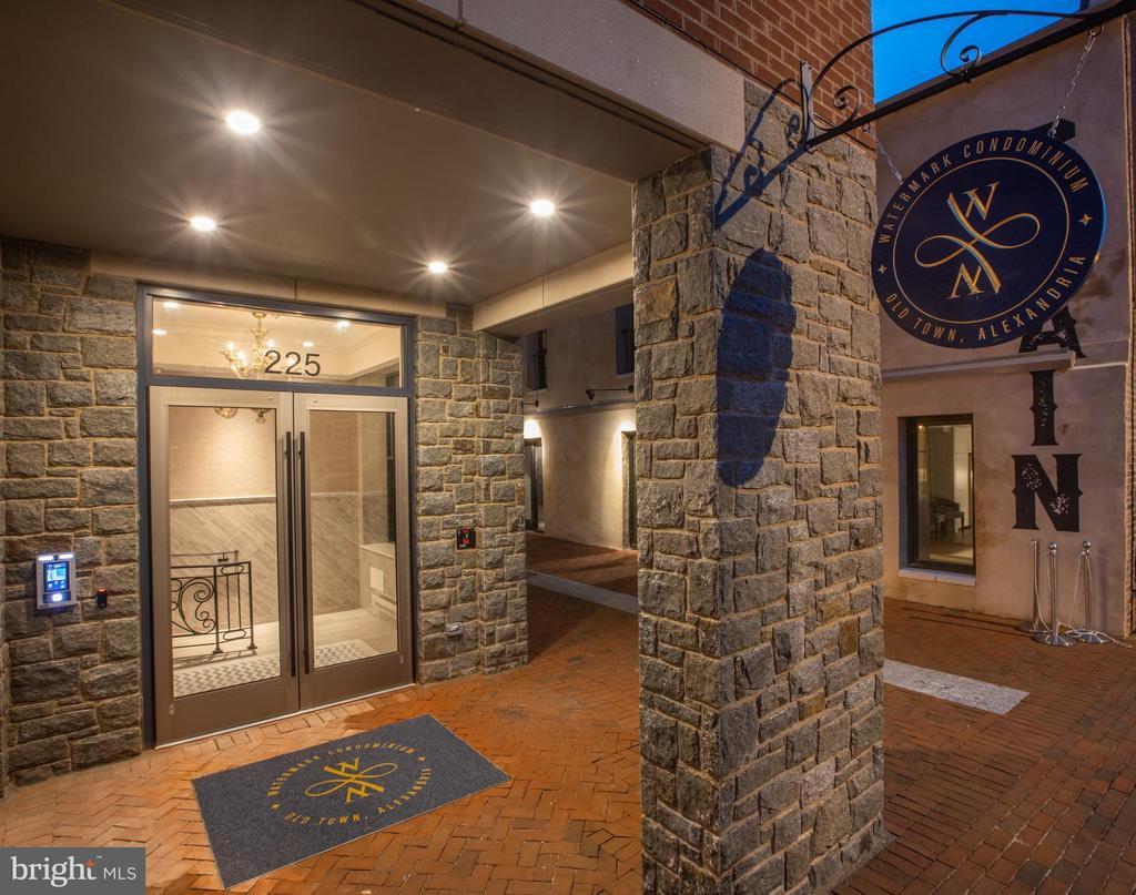 Foto principal - 202 Strand St