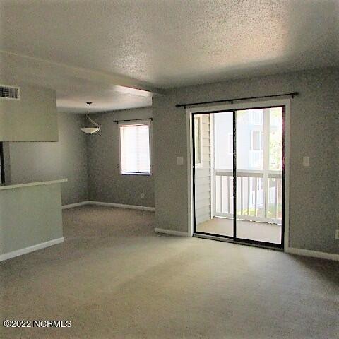 Building Photo - 10170 Beach Dr SW
