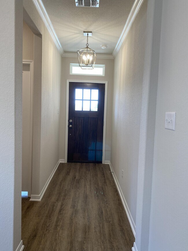 Foto del edificio - 808 Killam Dr