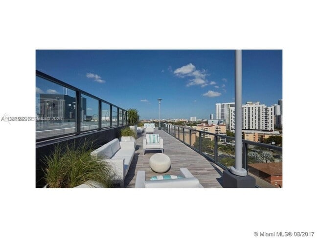 Foto del edificio - 201 SW 17th Rd