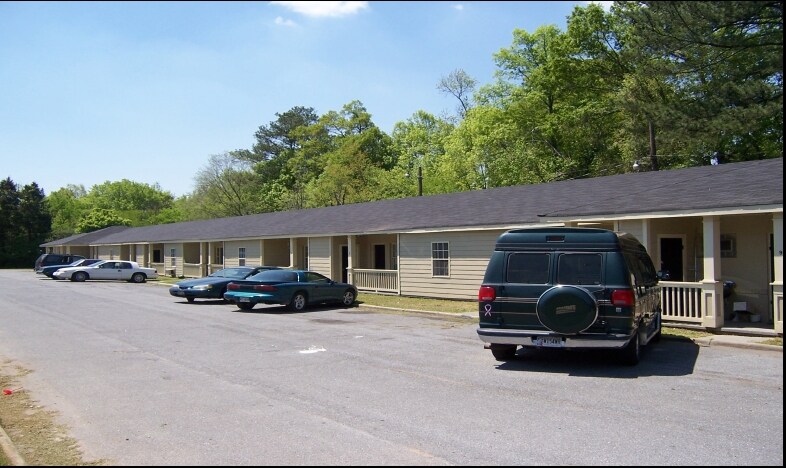Building Photo - 2169 Joe Frank Harris Pky