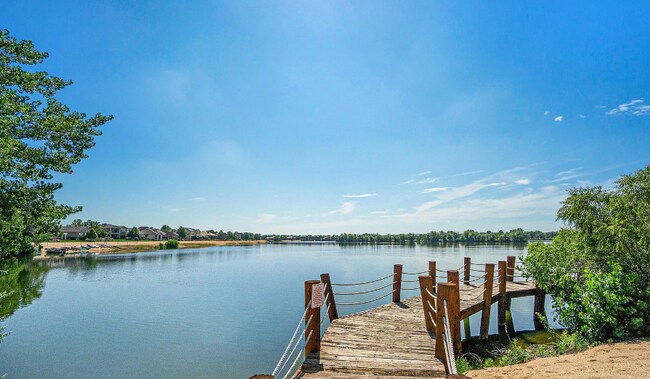 Foto del edificio - 1335 Lake Cir