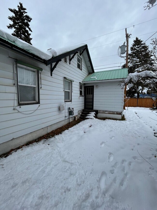 Foto del edificio - 376 W Washington St