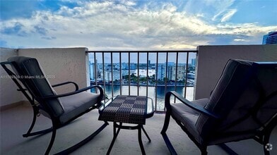 Building Photo - 1865 S Ocean Dr