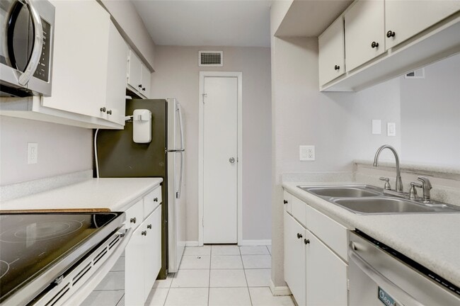 Foto del edificio - 1500 Bay Area Blvd