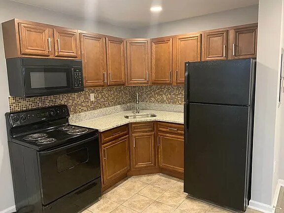 Foto principal - 6001 N 17th St