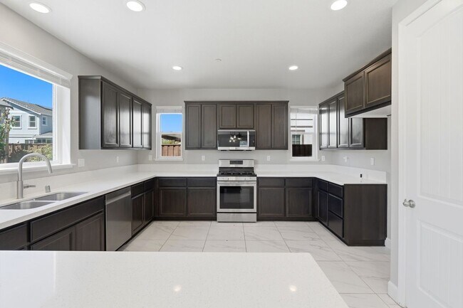 Building Photo - 453 Diamond Peak Ln