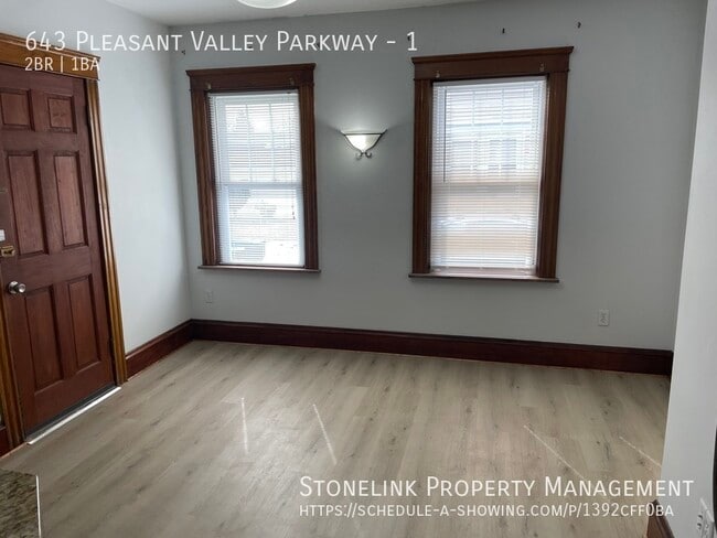 Building Photo - 643 Pleasant Valley Parkway