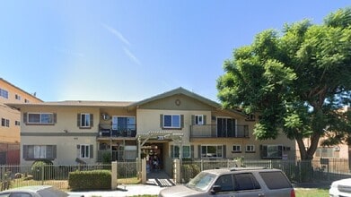 Building Photo - 8323 Willis Ave