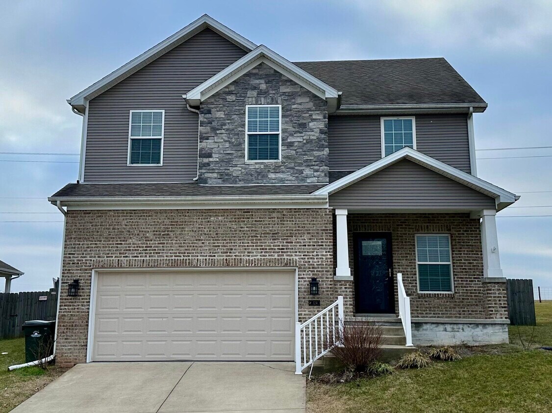 Foto principal - 124 Sutton Pl Blvd