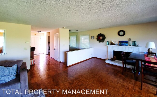 Building Photo - 15400 Winchester Blvd