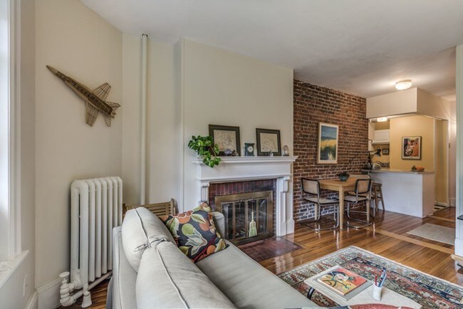 Foto del edificio - 361 Harvard St