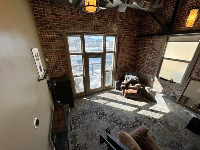Building Photo - 1111 Osage St