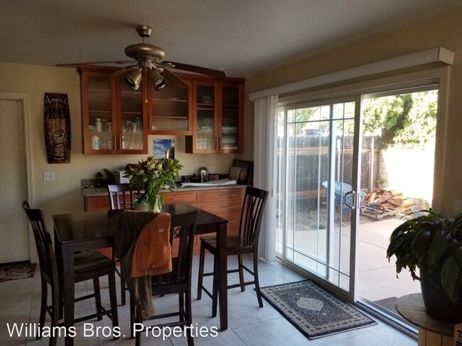 Building Photo - 4 br, 2 bath House - 630 Dale Way