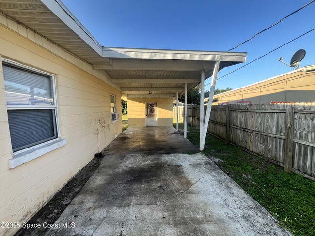 Foto del edificio - 2338 Shenandoah Rd