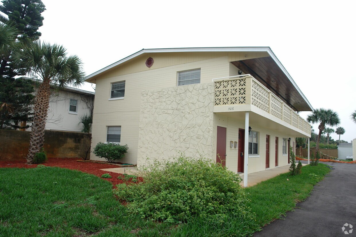 Foto del edificio - 506 University Blvd