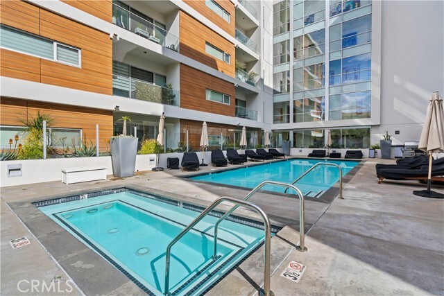 Foto principal - 6735 Yucca St