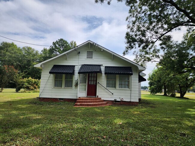 Building Photo - BETHANY CROSSROADS