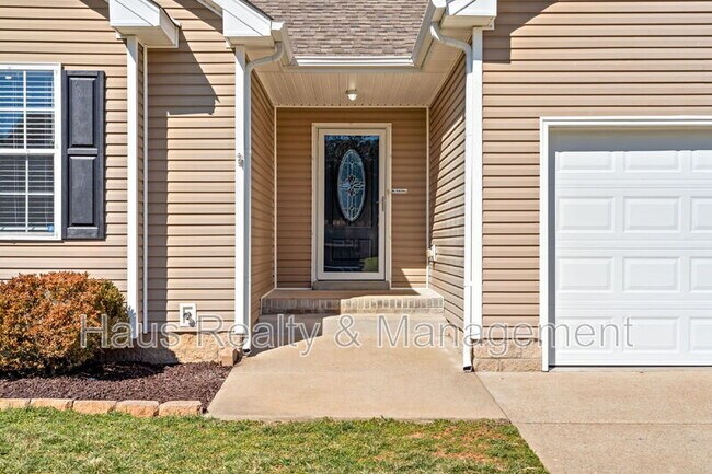 Foto del edificio - 1351 Francesca Drive