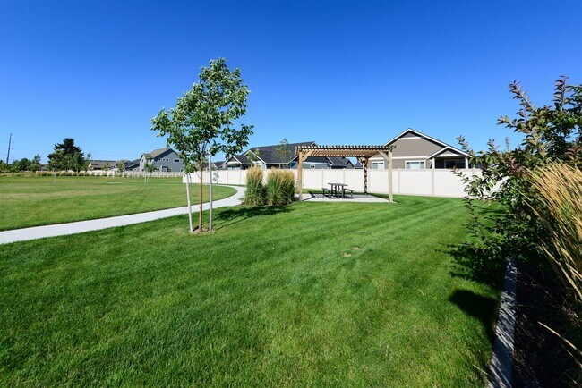 Foto del edificio - 7878 N Hibiscus Ln