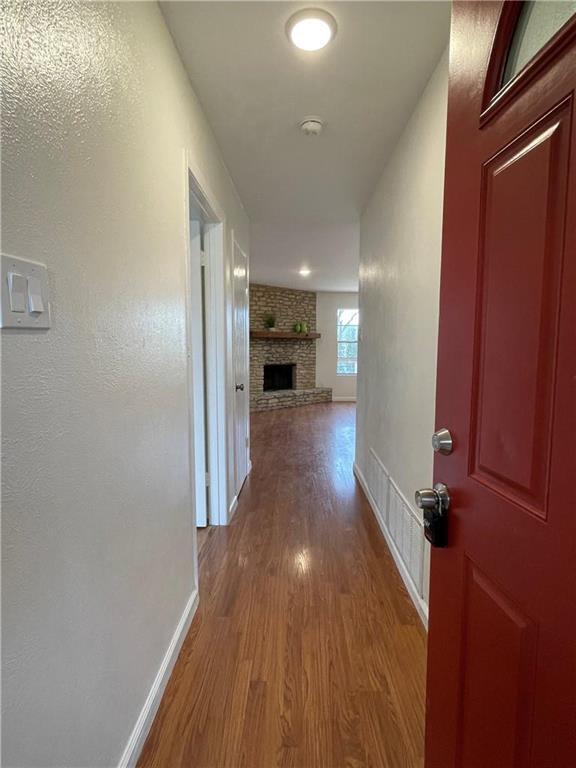 Foto del edificio - 1911 Heathwood Cir