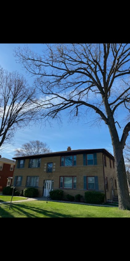 Primary Photo - 829 Lakeview Ave