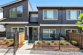 Building Photo - 11244 SE 162nd Ave