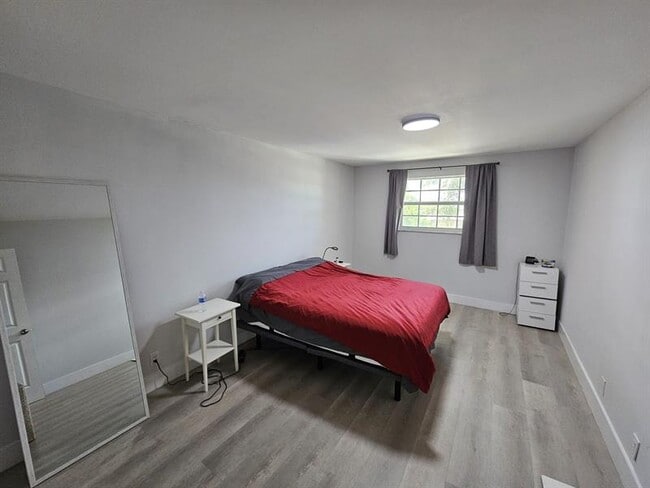 Foto del edificio - 101 E McNab Rd