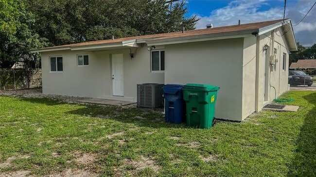 Foto del edificio - 3141 NW 14th St