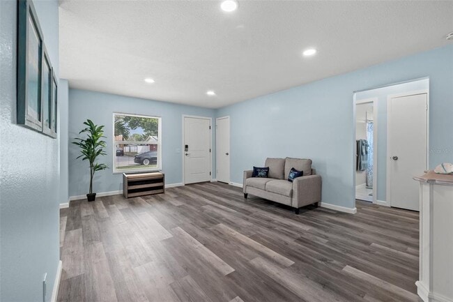 Foto del edificio - 2832 47th Ave S